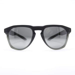 nike essential navigator ev1021 sunglasses